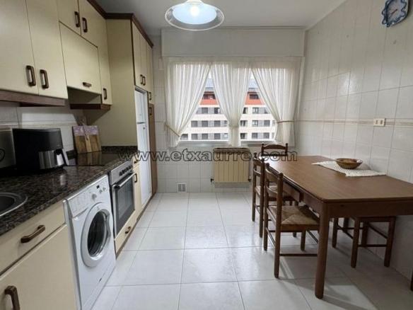 Apartment for sale in Laudio / Llodio