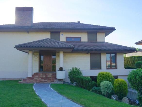 House or chalet for sale on Calle Elorriaga, Eastern rural area