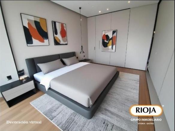 Apartment for sale in Federico Baraibar Kalea, Santa Lucía