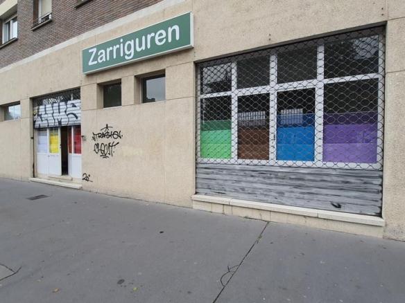 Premises for sale in Mediterraneoaren Hiribidea, Ariznabarra