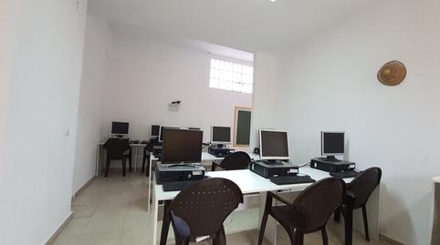 Premises for sale in Mediterraneoaren Hiribidea, Ariznabarra