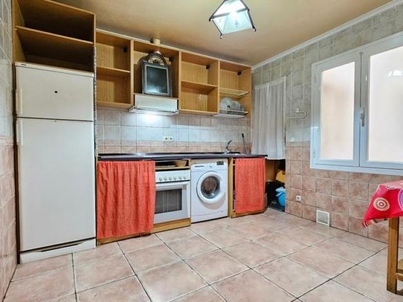 Apartment for sale in Nueva Fuera Kalea, Old Town