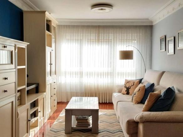 Apartment for sale in Pintor Jose Arrue Kalea, 6, Laudio / Llodio