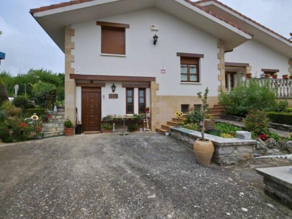 House or chalet for sale in Arratzua-Ubarrundia