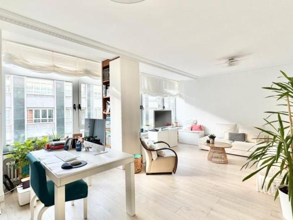 Apartment for sale on General Alava Kalea, Ensanche