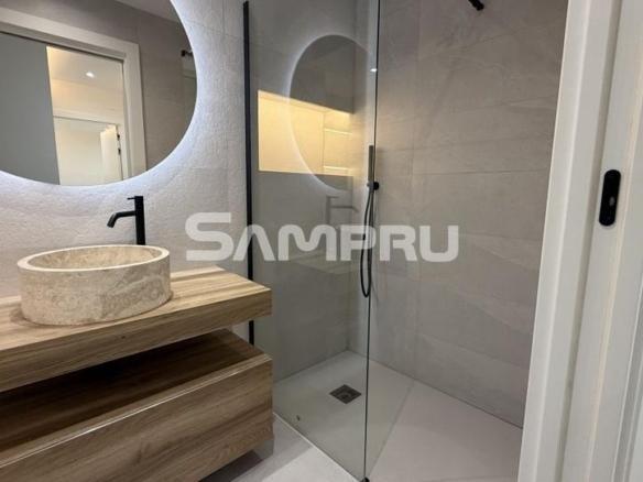 Apartment for sale in Reyes de Navarra Kalea, Zaramaga