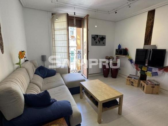 Apartment for sale on Aiztogile Kalea, Old Town