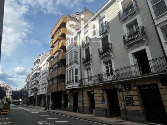 Apartment for sale in San Antonio, Ensanche