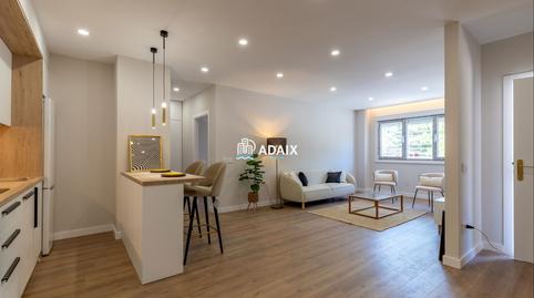 Apartment for sale on Avenida de Los Pilares, Centro