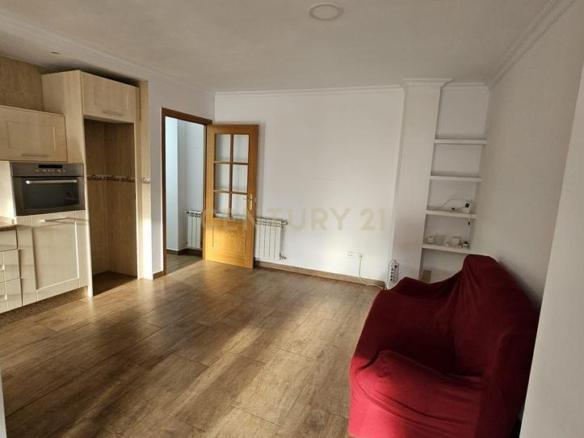 Apartment for sale on Calle Piornal, Plasencia, Spain, 1, Miralvalle – Av. Virgen del Puerto – La Data