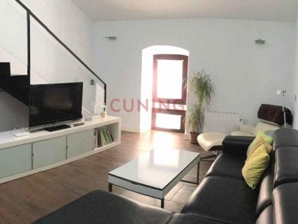 Townhouse for sale in N/a, Old Town