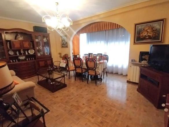 Apartment for sale on Gomez Becerra Street, City Center