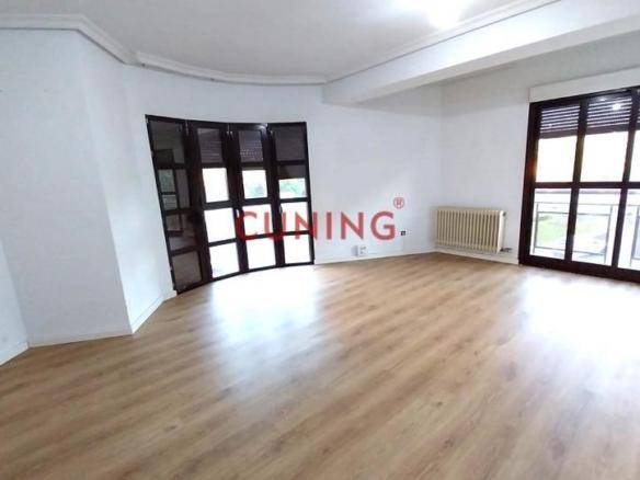 Apartment for sale on Calle Islas Canarias, Ruta de la Plata