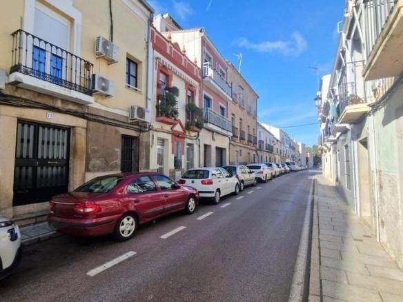Apartment for sale on General Margallo Street, Old Town