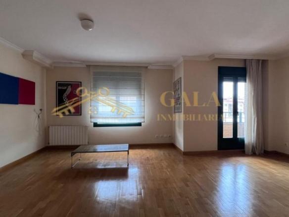 Duplex for sale in Centro