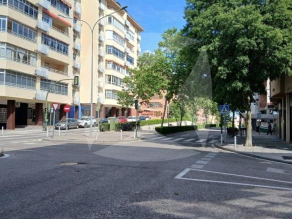 Apartment for sale on Dionisio Acedo Street, City Center
