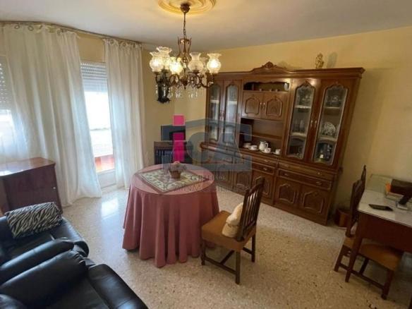 Apartment for sale on Juan Jose Narbon Street, Malpartida de Cáceres