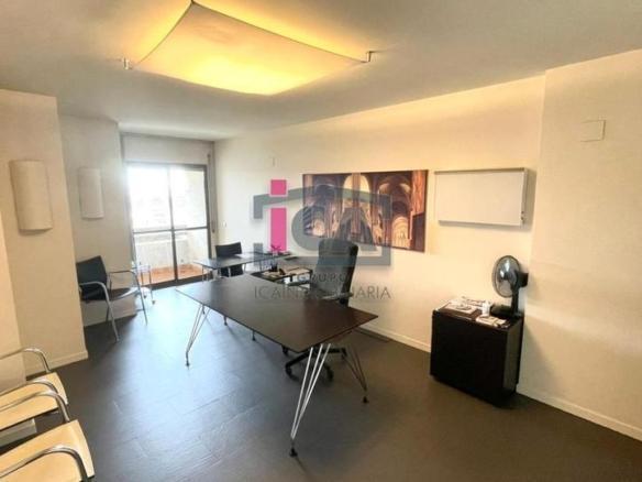 Apartment for sale on Avenida España, Centro