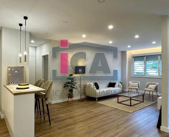 Apartment for sale on Avda de Los Pilares / Calle Beata Madre Matilde, Centro