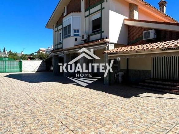 House or villa for sale in Malpartida de Cáceres
