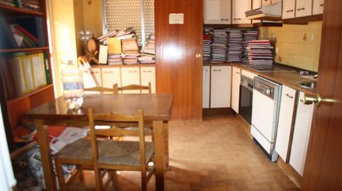 Apartment for sale on Calle Antonio de la Cadena, City Centre