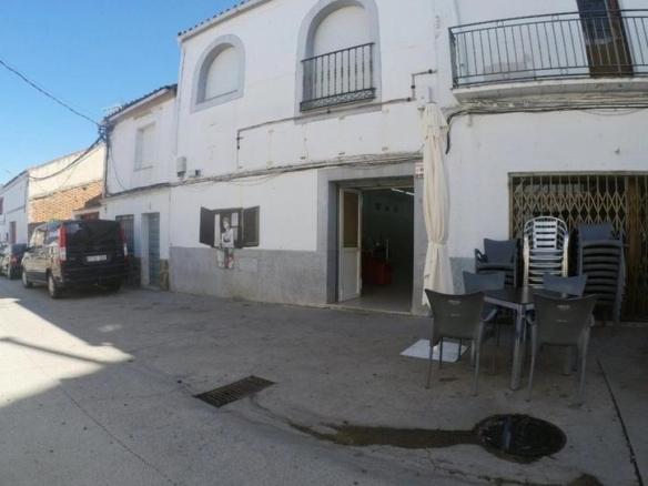 House or villa for sale on Avenida San Jovita, Carcaboso