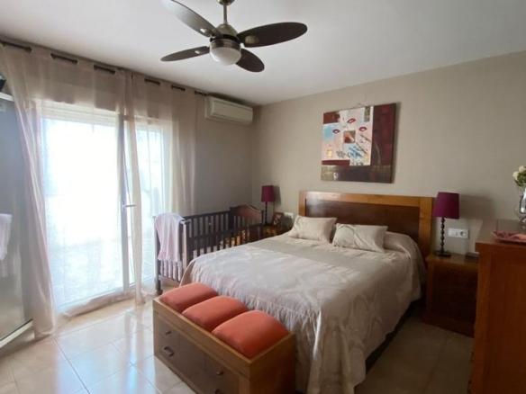 Townhouse for sale in Moraleja