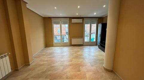 Duplex for sale in Coria