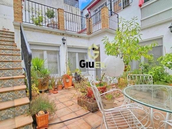 Ground floor apartment for sale in the Old Town