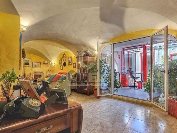 House or villa for sale in the Old Town