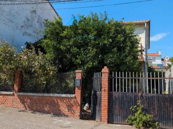 House or villa for sale on Calle Río Tajo, 57, Bohonal de Ibor