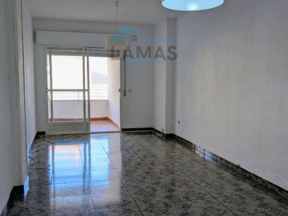 Apartment for sale on Calle de Don Pedro Valdivia, 17, Navalmoral de la Mata