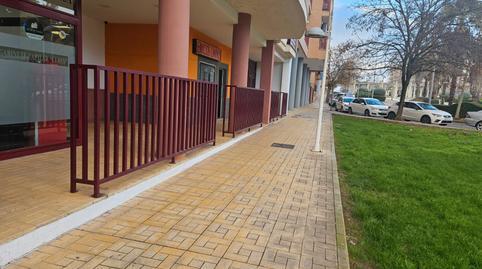 Commercial premises for sale on Avenida Alfonso Diaz de Bustamante y Quijano, Ruta de la Plata