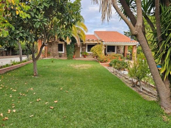 House or villa for sale in N/a, -1, Casar de Cáceres
