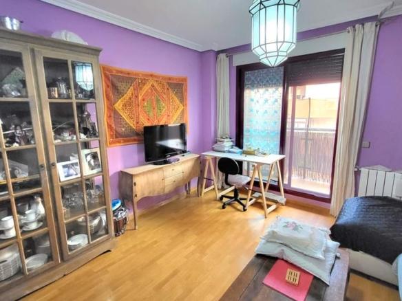 Apartment for sale on Calle de la Mesta, Nuevo Cáceres