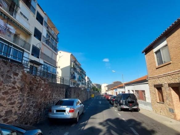 Apartment for sale on Calle Batalla del Salado, 11, Miralvalle – Av. Virgen del Puerto – La Data