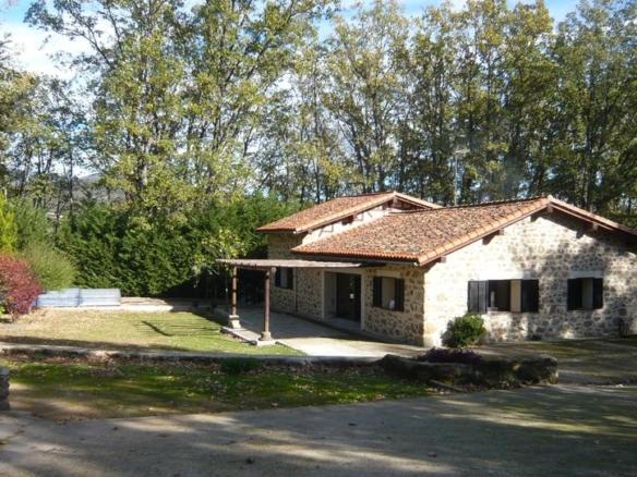 House or villa for sale in Cuacos de Yuste