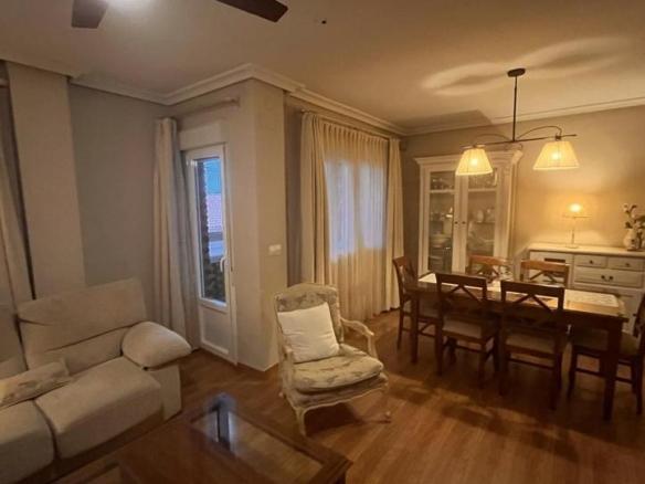 Apartment for sale in Pedro de Lorenzo, City Centre