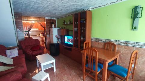 House or villa for sale on Calle Jardín, Serradilla