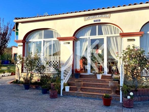 House or villa for sale in Diseminados, Coria