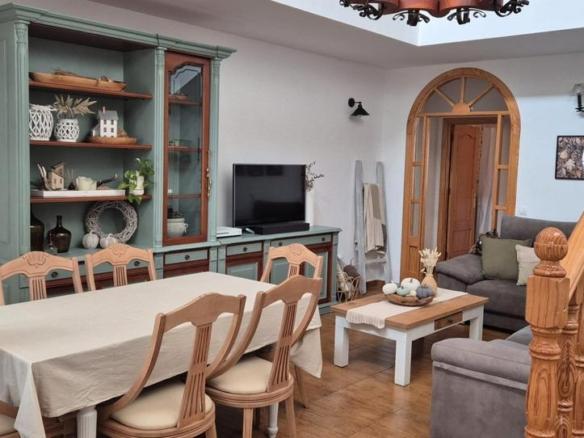 House or villa for sale in Ronda Monfragüe, Malpartida de Plasencia