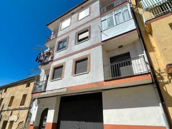 Apartment for sale on Calle Cantarillo, 13, Aldeanueva de la Vera