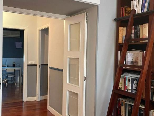 Apartment for sale on Fernando Calvo Street, City Center