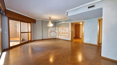 Apartment for sale on Gil Cordero Street, City Center