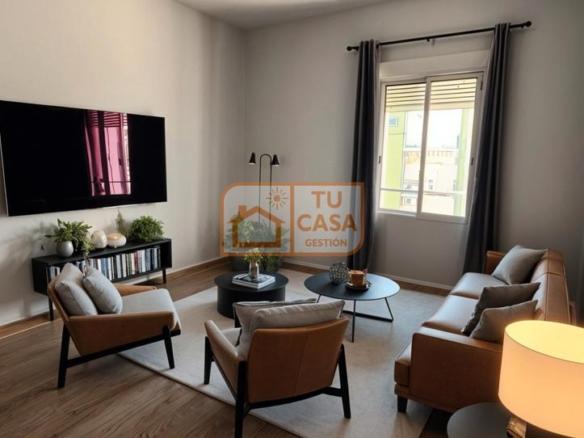 Apartment for sale on Avenida Antonio Hurtado, Centro