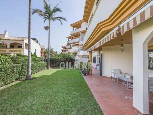 Ground floor apartment for sale in Atlanterra