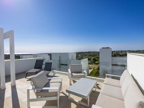 Townhouse for sale in Sotogrande Alto