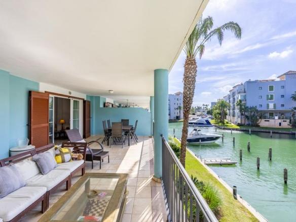 Apartment for sale in Puerto de Sotogrande – La Marina