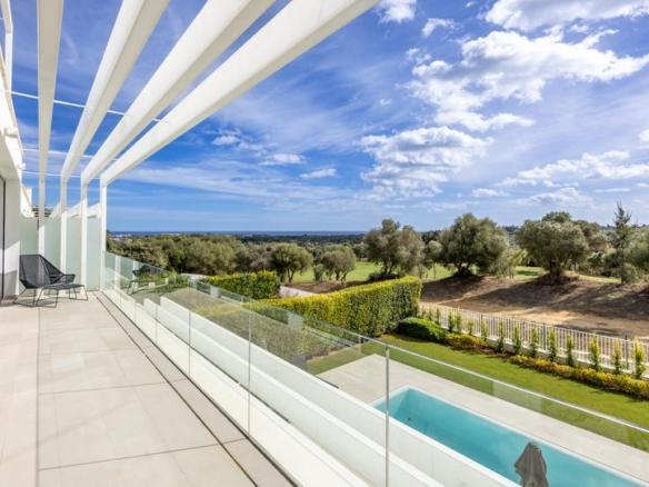 Townhouse for sale in Sotogrande Alto