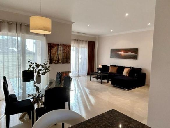 Townhouse for sale in Arcos de la Frontera